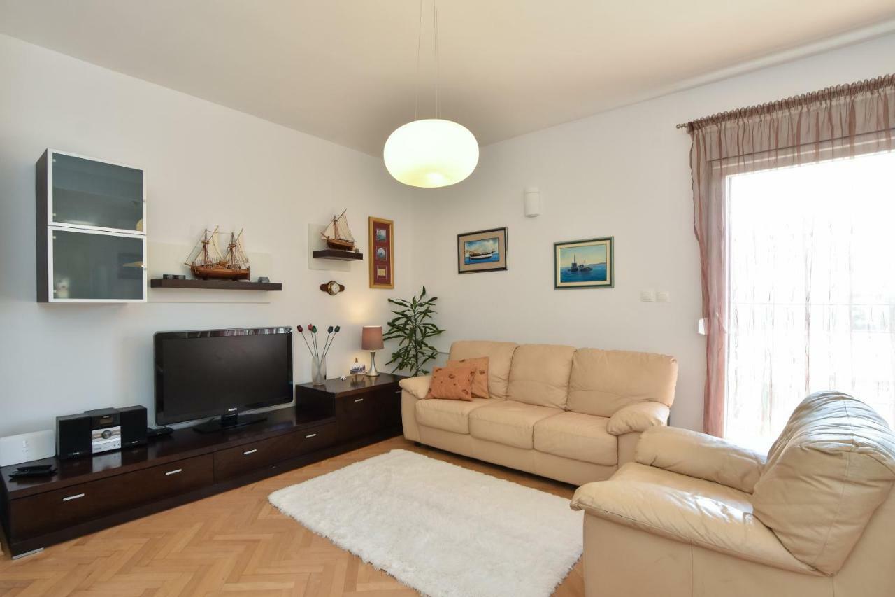 Apartment Bezic Kaštela Buitenkant foto