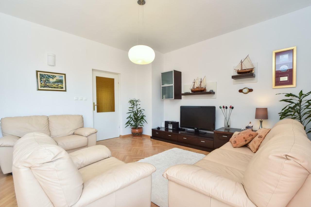 Apartment Bezic Kaštela Buitenkant foto